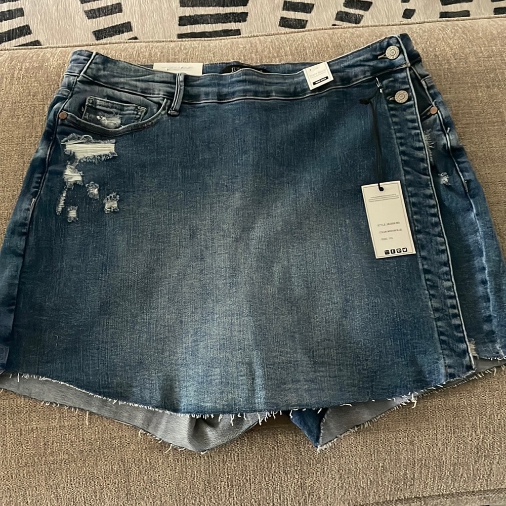 NWT 1X Judy Blue Skort